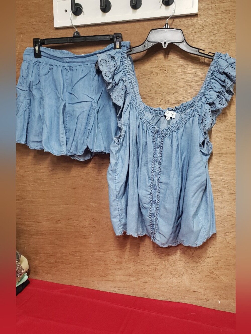 Jessica Simpson 2 Pc Skort Set With Ruffled And Eyelet Detailing Top Medium - Picture 8 of 8